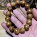 VẬT PHẨM TRẦM HƯƠNG CHÂN KÊ 14li – (1560)