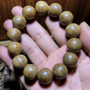 Vật Phẩm Trầm Hương 16li – Banh Malaysia – [1893]