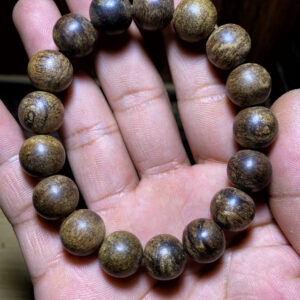Vật Phẩm Trầm Hương Tròn 12mm – Philippines